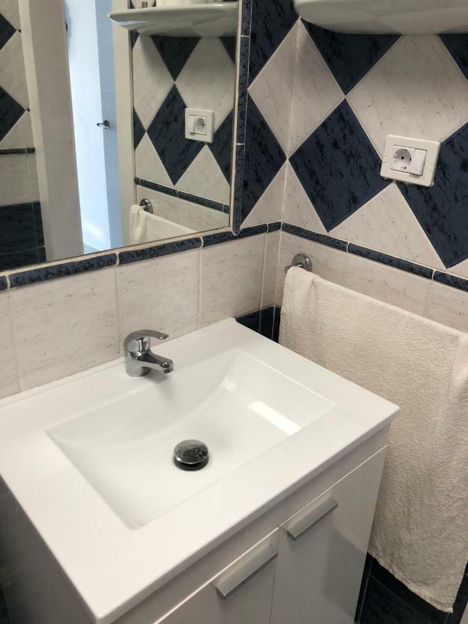 Avenida Touroperador Neckermann,3 *