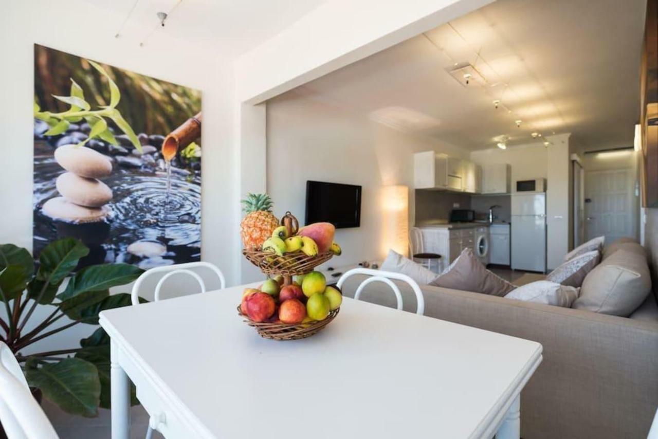 5 Min Walk From Yumbo! 517 Apartamento