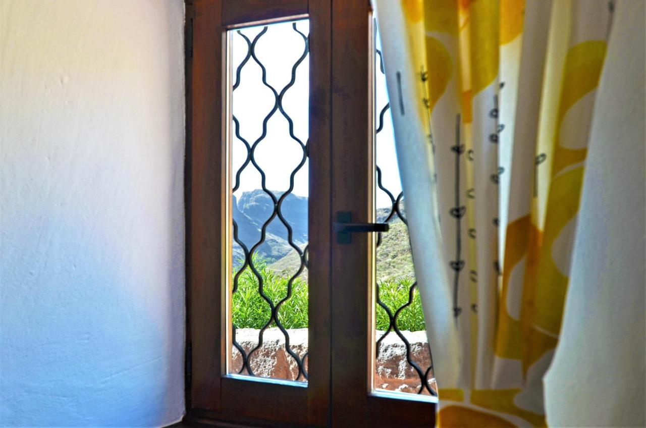 Olivas - Unique With Heated Pool Holiday home