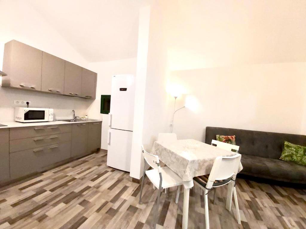 Venesol Apartment *