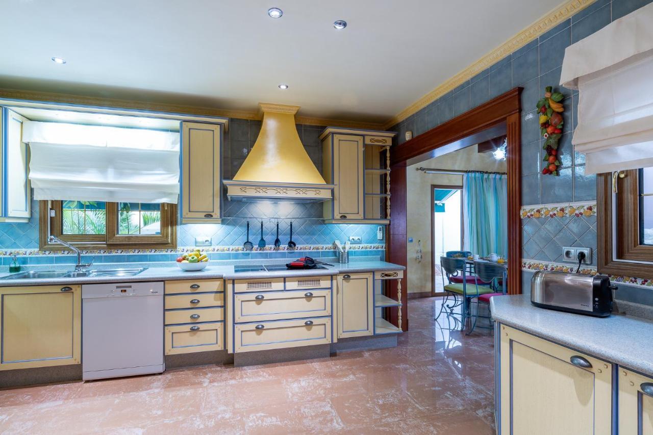 Dalara Maspalomas, Private Pool And Jacuzzi Villa
