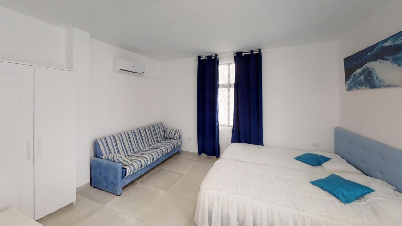 Vivienda Vacacional Las Buganvillas - Espaciosa En Zona Comoda Y Tranquila