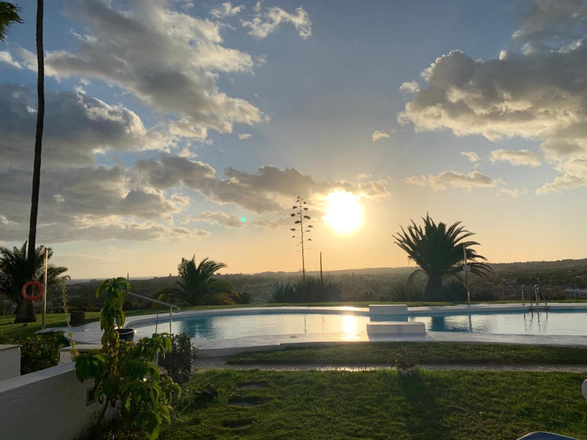 Femes Maspalomas (Gran Canaria)