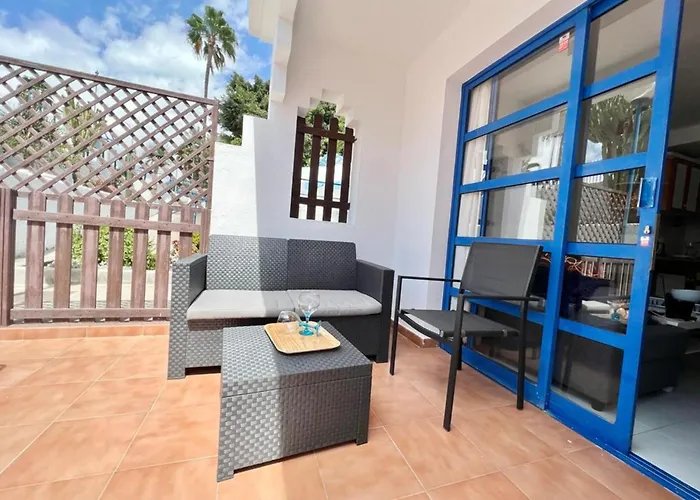 Cozy Bungalow Playmar 24