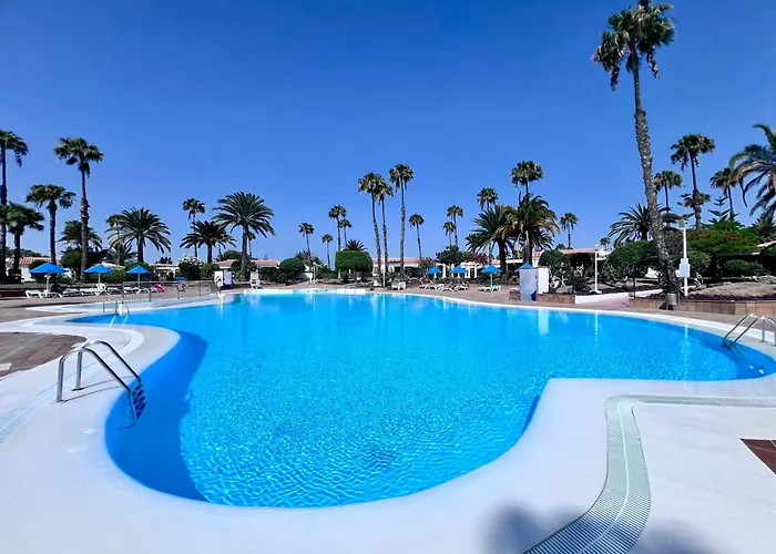 Bungalow Con Piscina