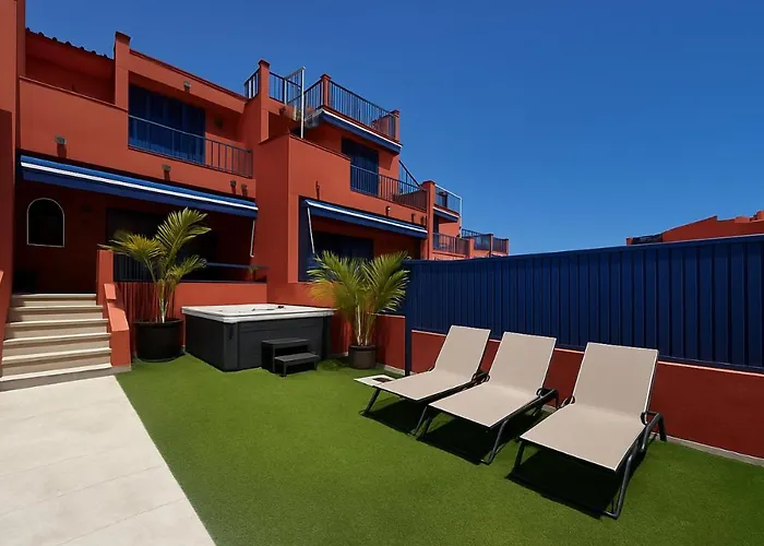Beach And Golf Holiday Home With Private Jacuzzi