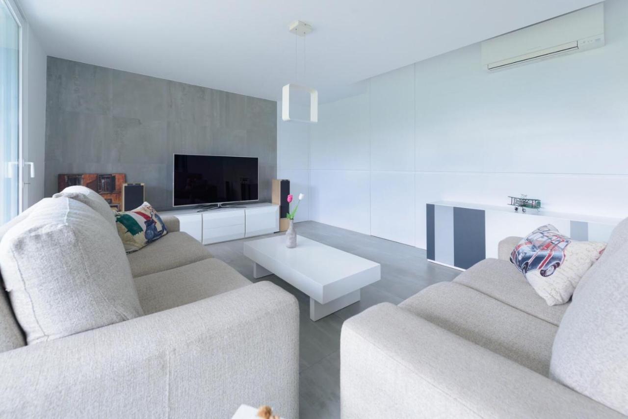 Palmera Villa *