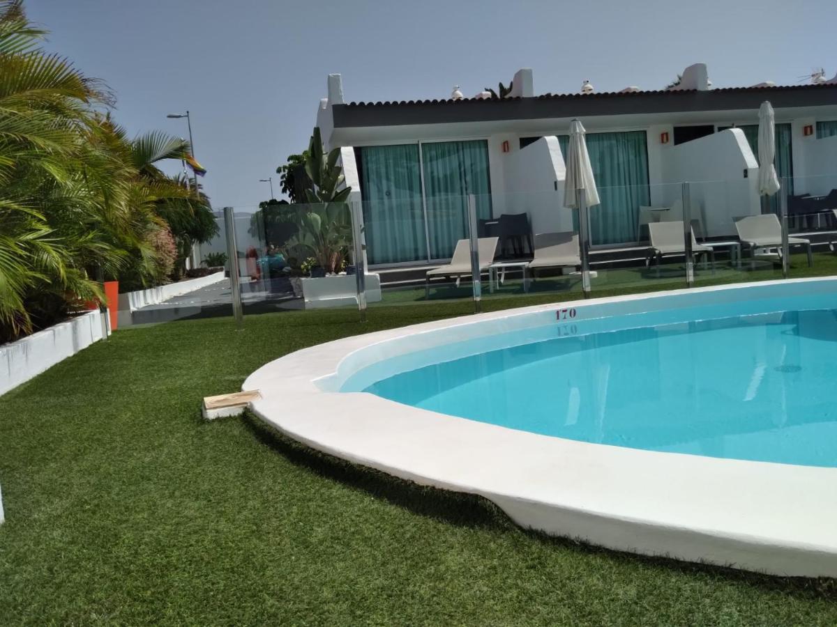 Hotel Starboys Gay - Gay Men Only 3*