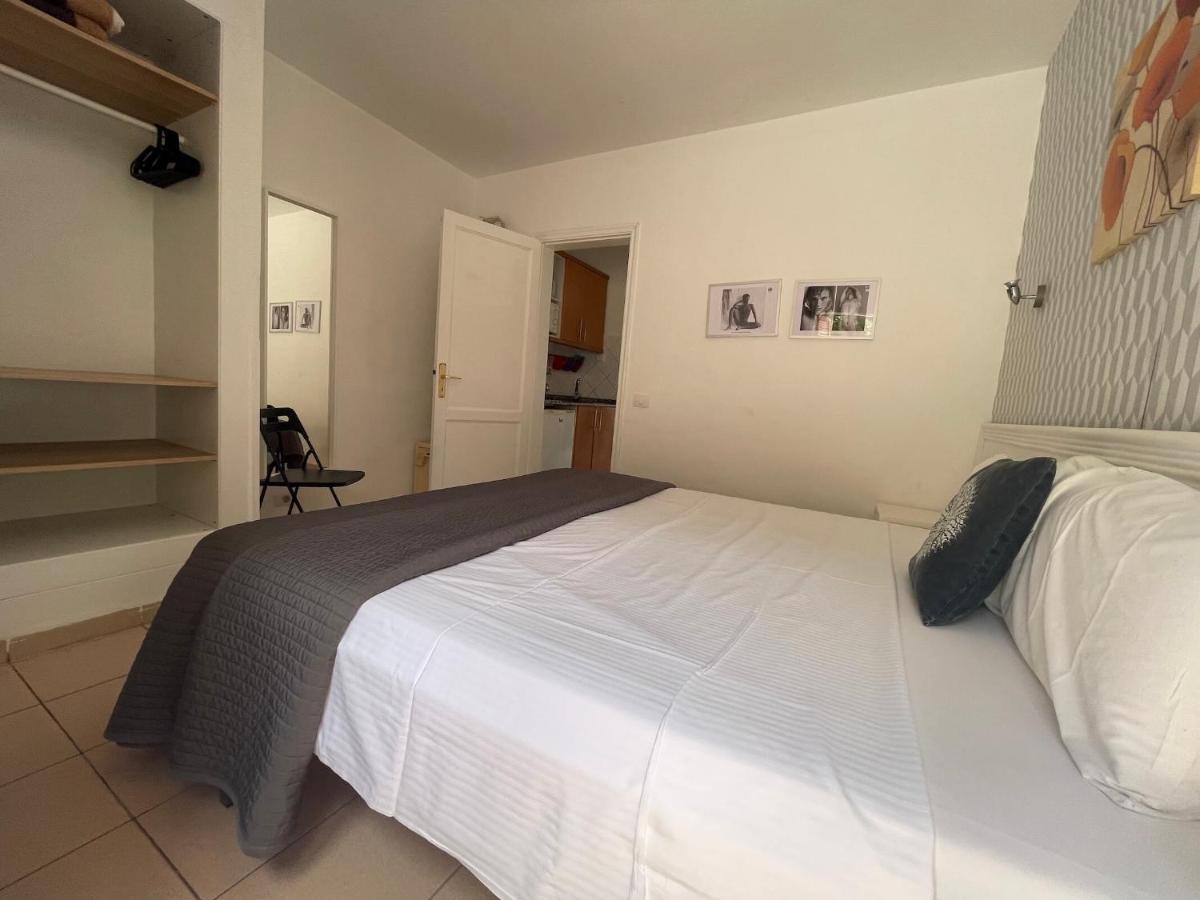 Rainbow Golf Bungalows, Gay Men-only Maspalomas (Gran Canaria)