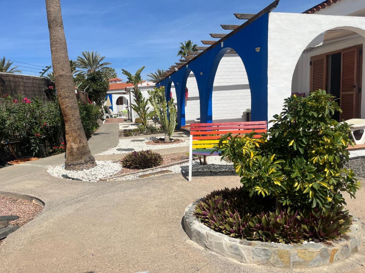 Holiday park Rainbow Golf Bungalows, Gay Men-only Maspalomas (Gran Canaria)