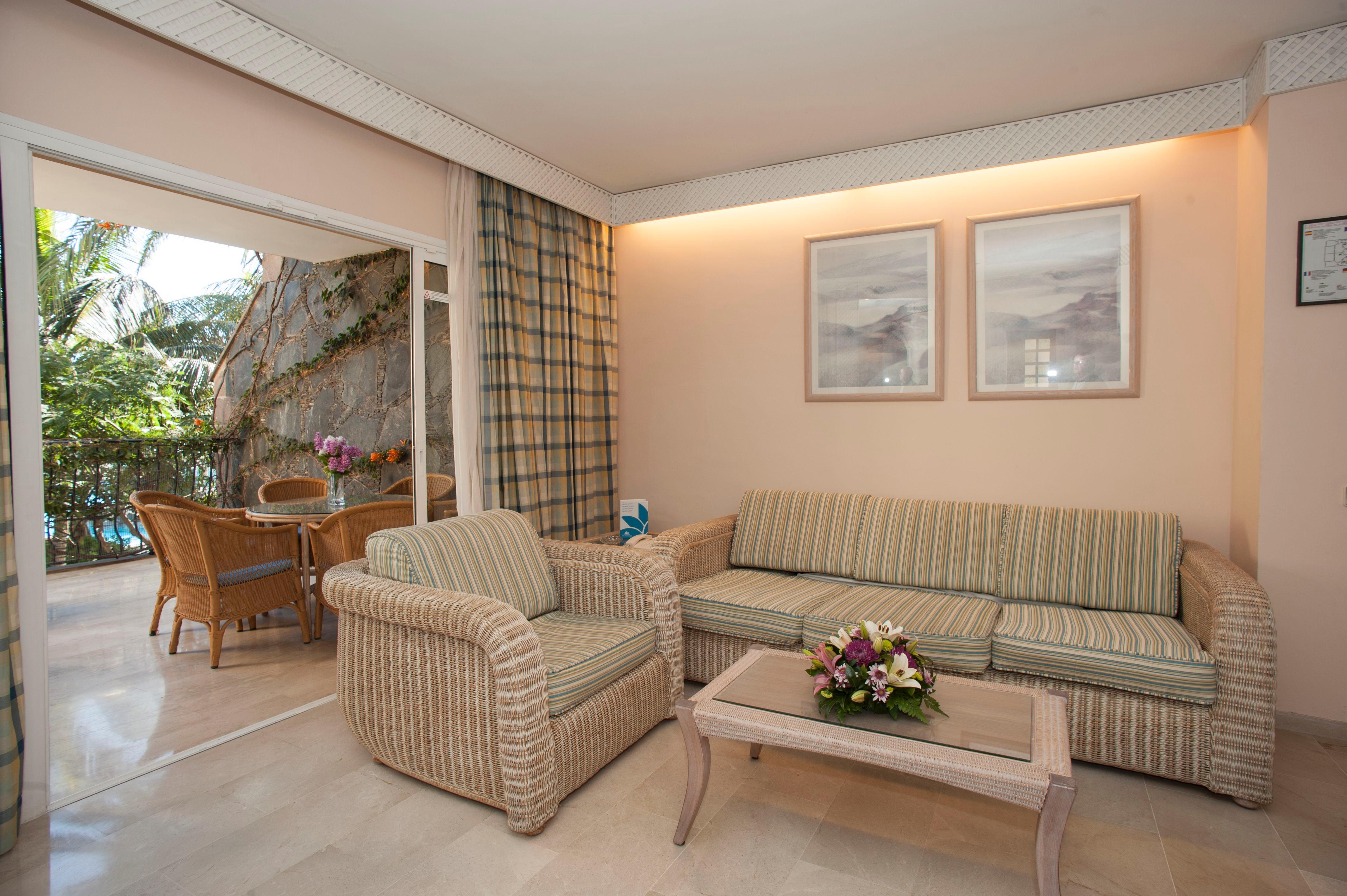 Hotel Palm Oasis Maspalomas 3*