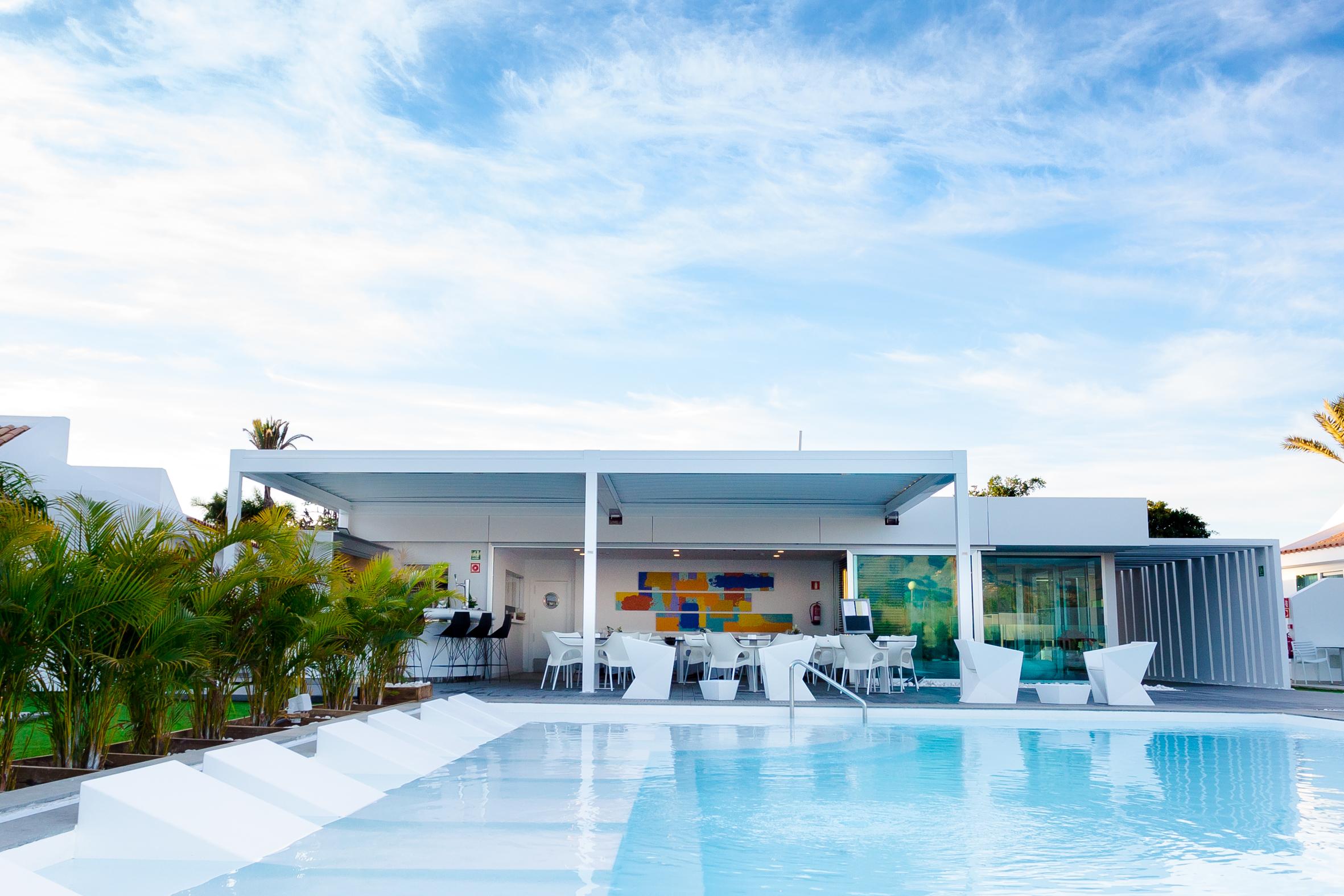 Seven & Wellness - Gay Men Only Hotelli 4*