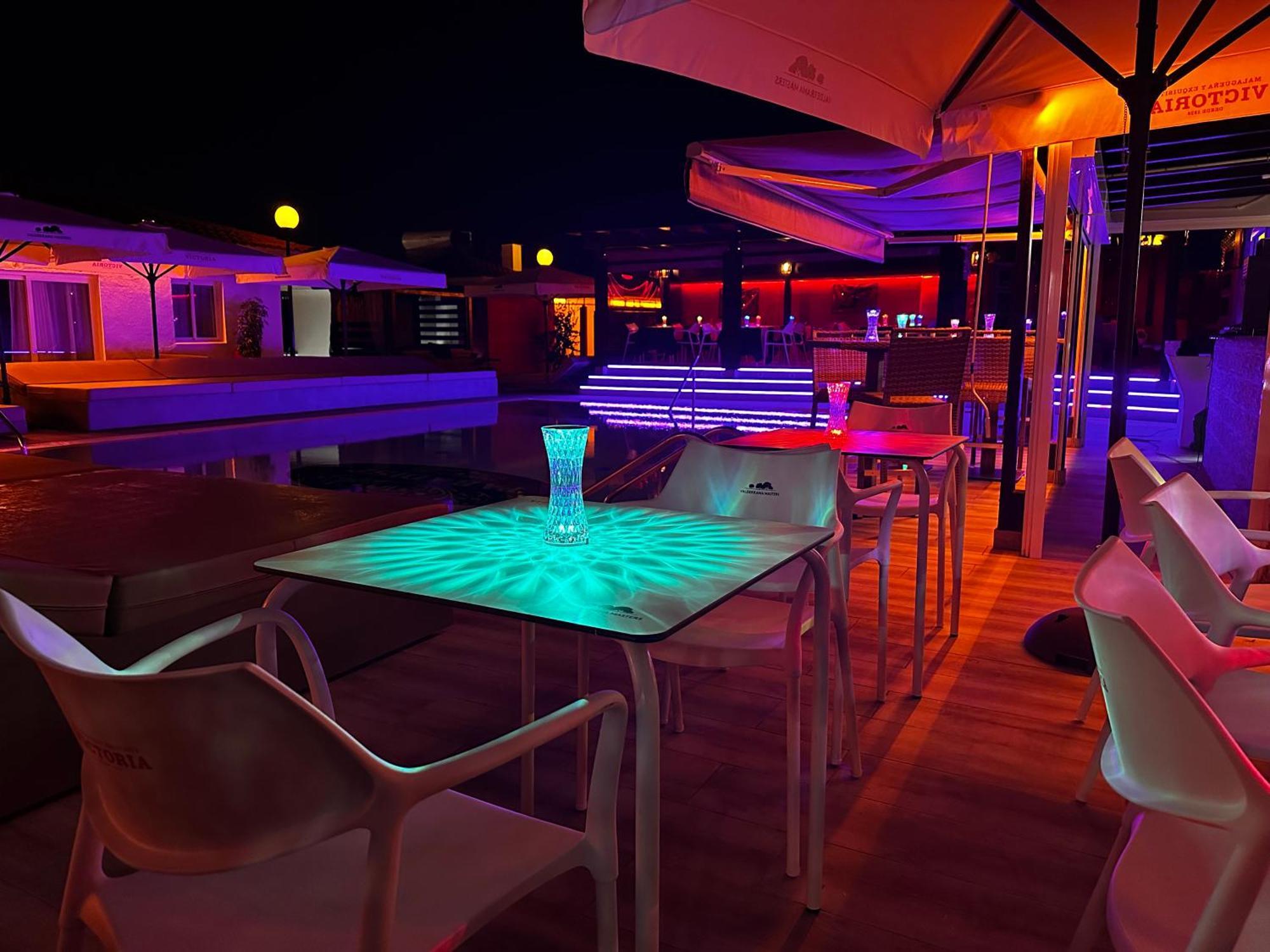 Venus - Swingers Only 4*