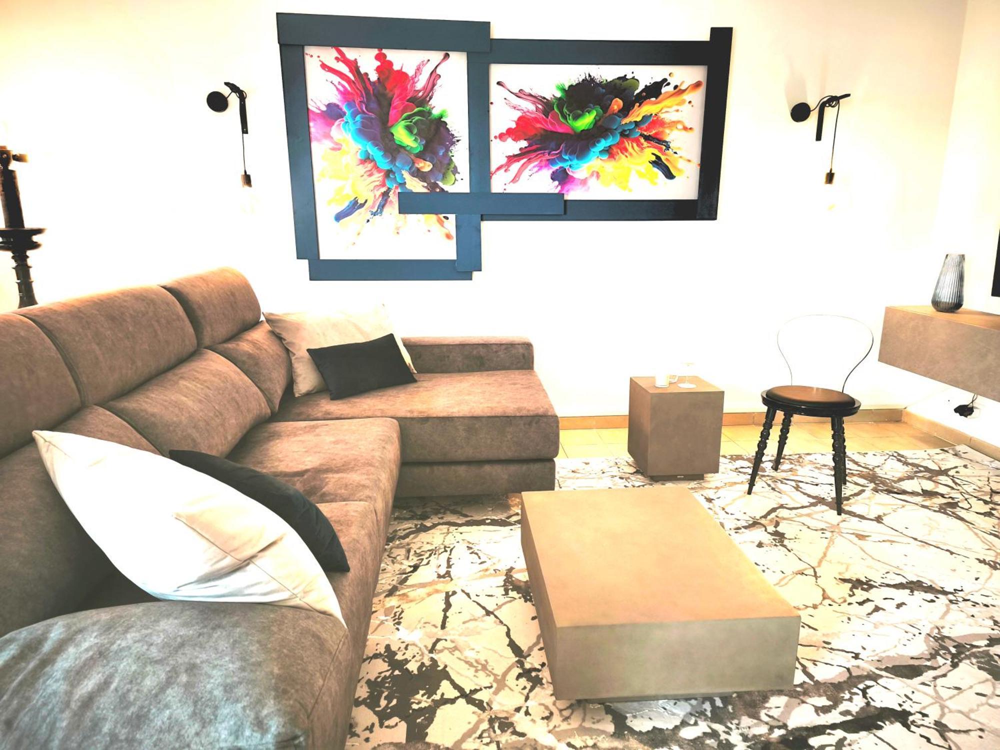 Rooftop Pamro - Private Jacuzzi - Fitness Area - Free Wifi - Air Conditioner - Pool - Modern & Comfortable - Sunnygolf Holiday home
