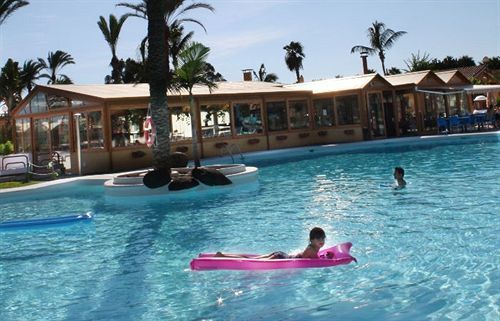 Parque Bali Con Aire Acondicionado