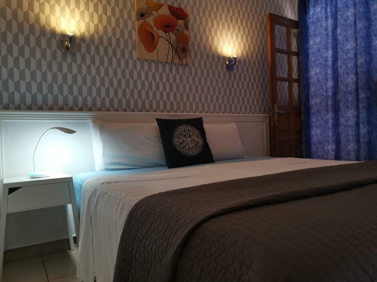 Rainbow Golf Bungalows, Gay Men-only 3*